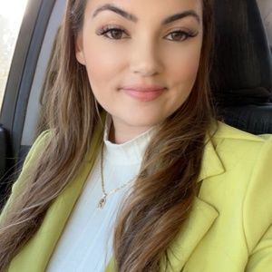 Meet your Posher, Randi